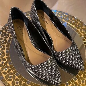 Alfani Women's Black and White Textured Heels